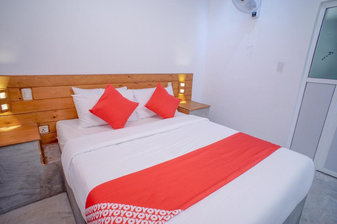 Pineview Hotell Unawatuna Exteriör bild